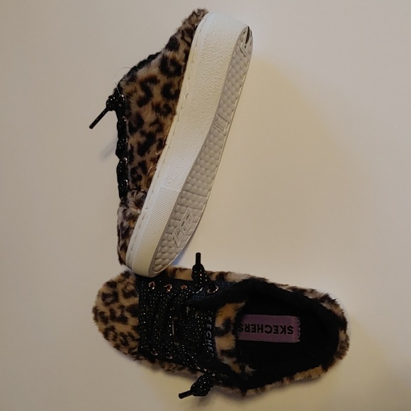 🇨🇦 NWT GIRLS SKECHERS STREET LOS ANGELES SHOES - Picture 6 of 9